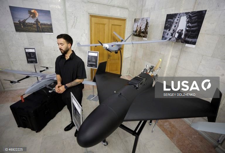 Ukraine Unveils Long-Range Strike Drone ‘Sichen’
