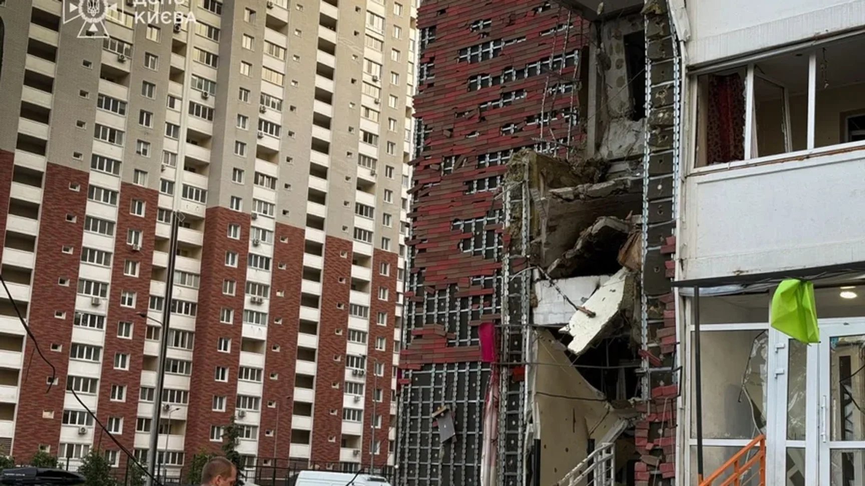 Woman killed in Russian strike on Kyiv