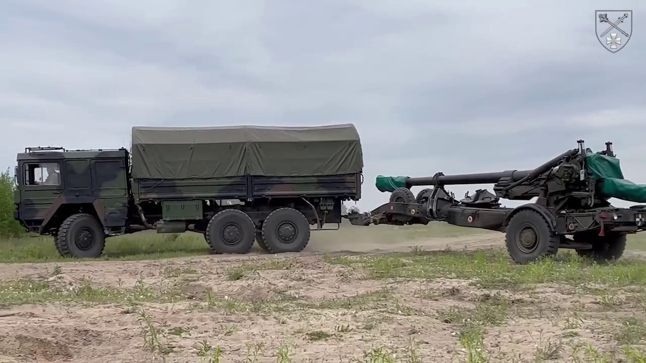 Estonia supplies FH70 howitzers to Ukraine