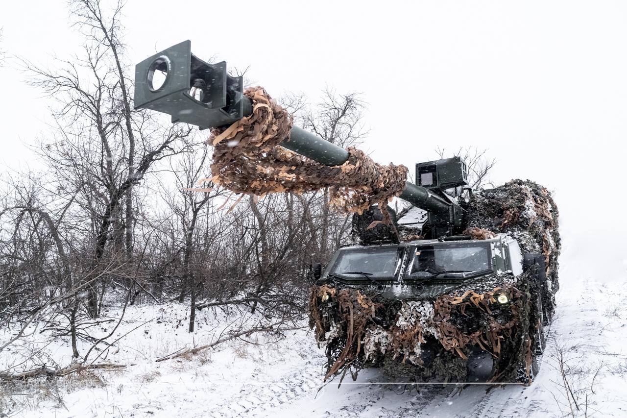 Czech DITA howitzers from Netherlands funds operate in Toretsk direction with Azov Brigade