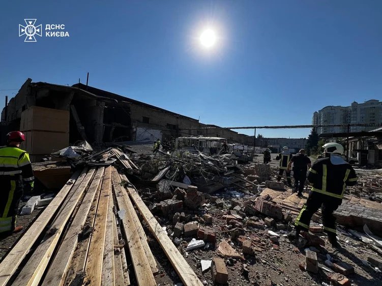 Rescuers recover body, Kyiv death toll rises to three
