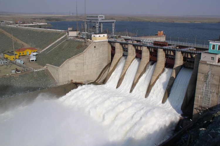 Russians fear for Iriklinsk hydroelectric plant