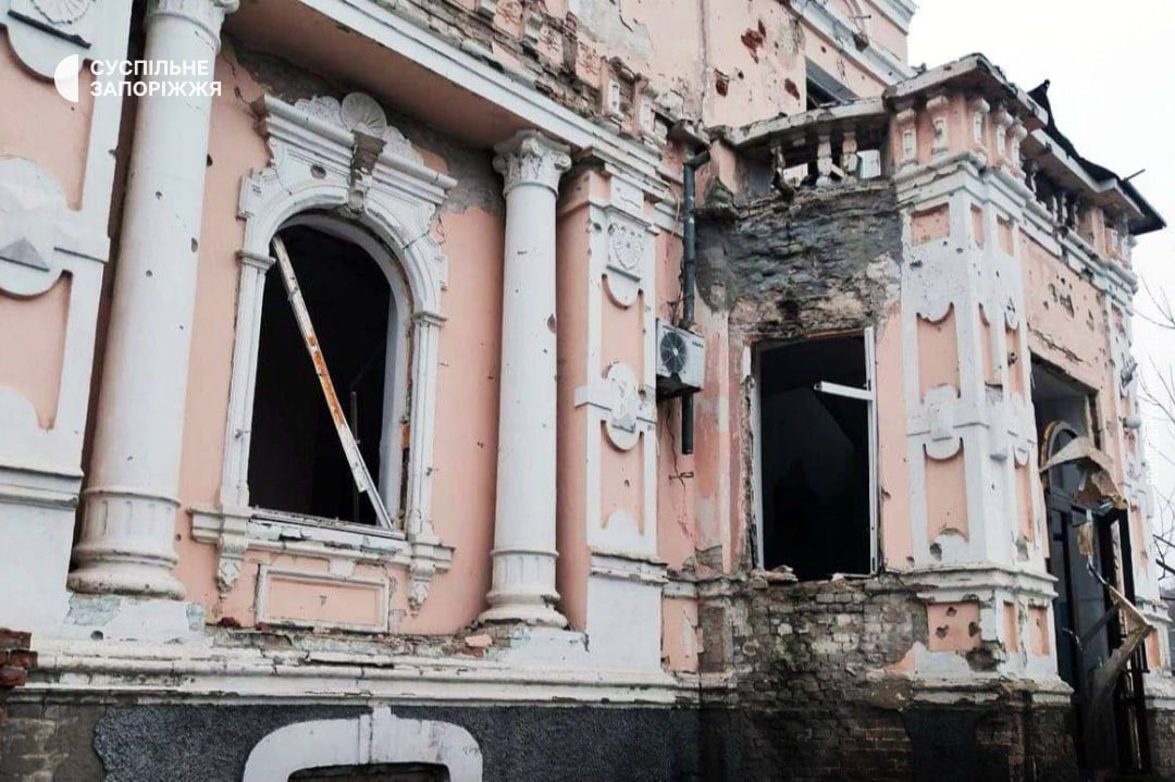 Russian army launches 407 strikes on 13 settlements in Zaporizhia