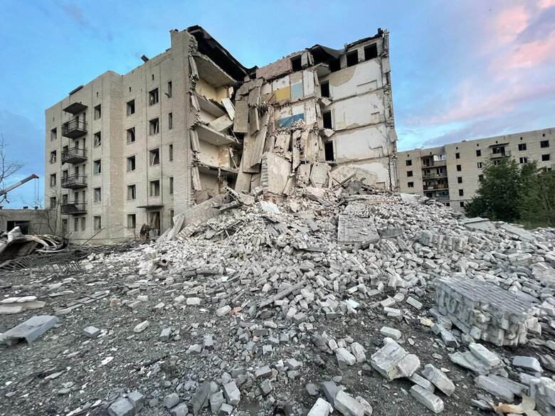 Rashists carried out a missile strike on Chasiv Yar (Chasiv Yar)