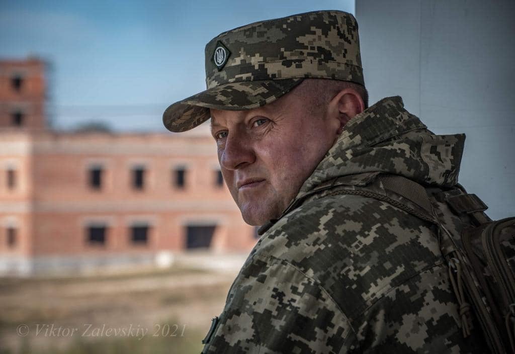 Zaluzhny: Enemy attacks in Donbas on nine fronts simultaneously