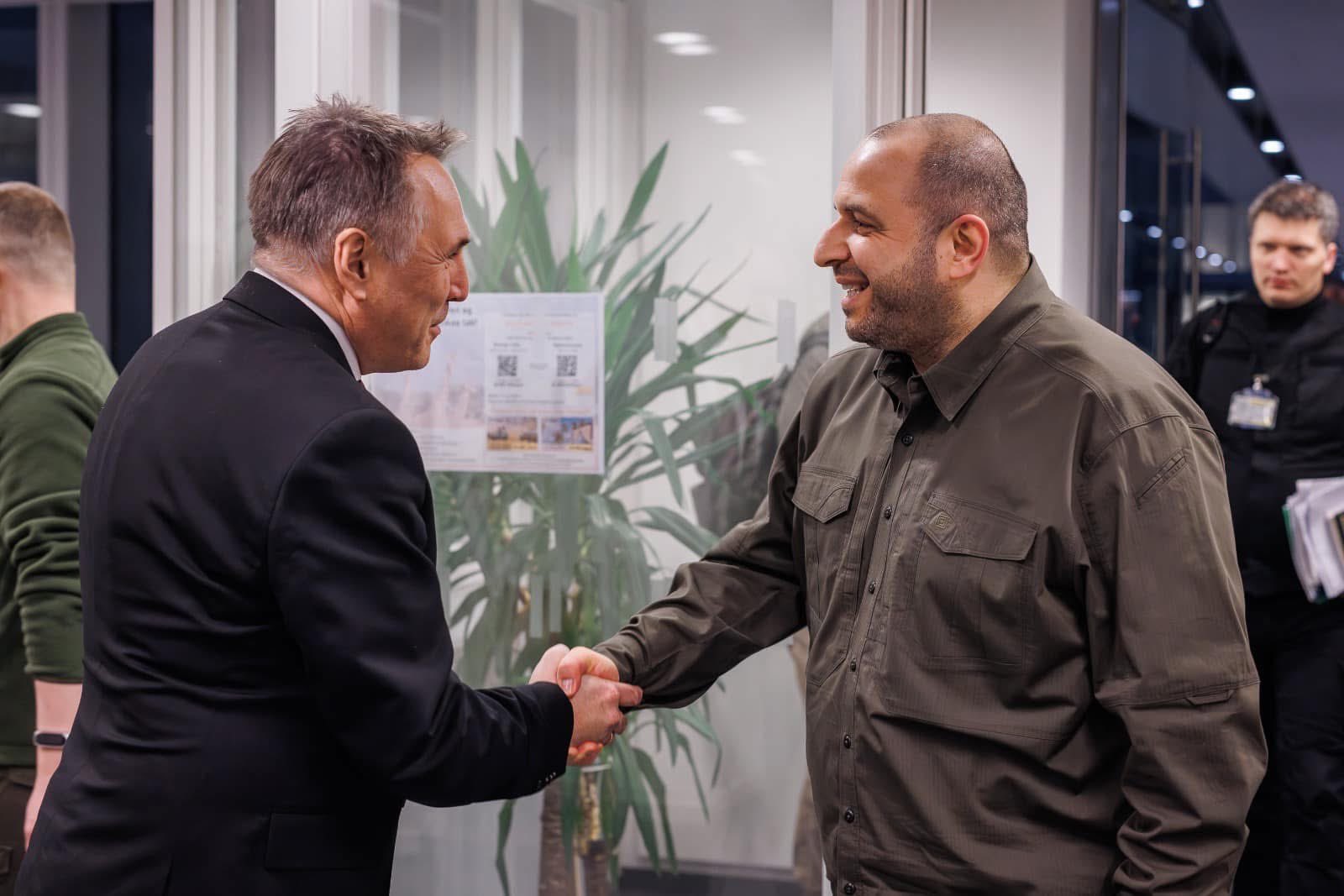 Ukraine Defense Minister Meets with Norwegian Counterpart