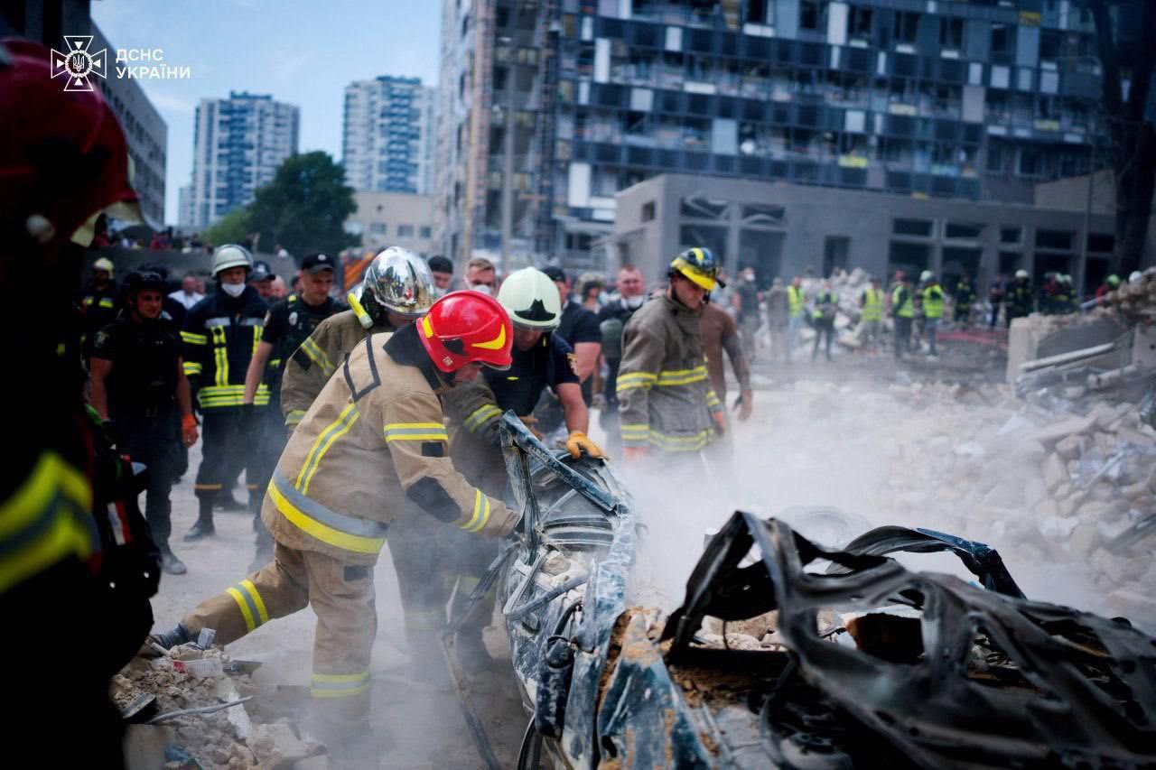 Rescue operations at Kyiv’s Okhmatdyt hospital end, 2 killed, 32 injured