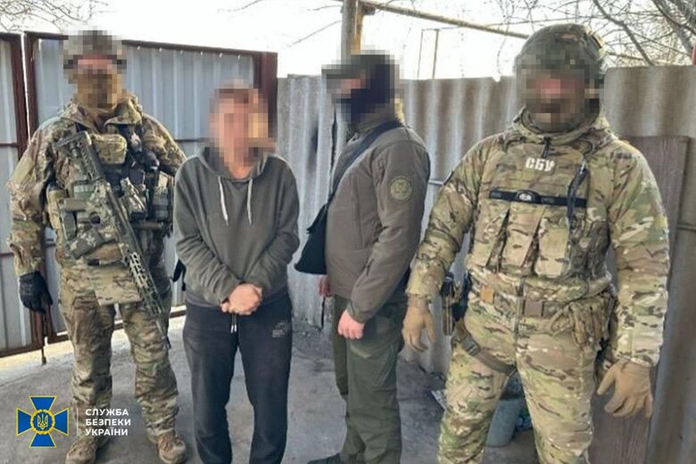 SBU detains Russian agent in Dnipro who spied using a birdhouse