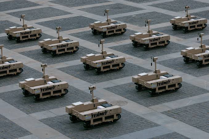 Ukraine Aims for 100% Robotic Frontline Logistics with UGVs