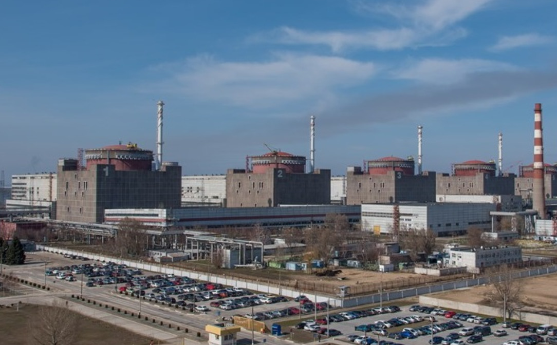 Zaporizhzhia NPP shelled again: three hits near power unit