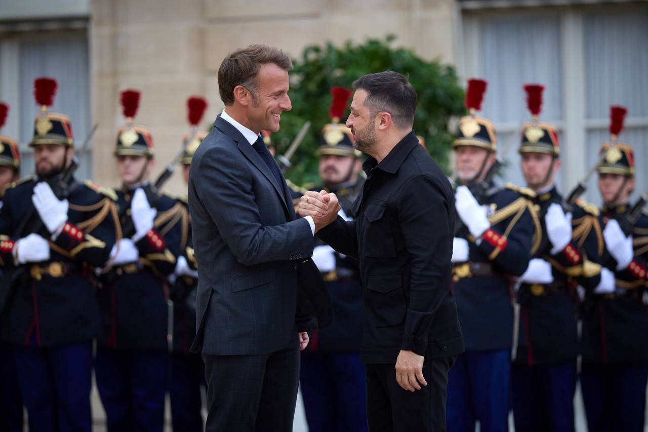 Zelenskyy and Macron Discussed Security Guarantees, Defense Support, and Sanctions Against Russia