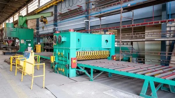 Czech intelligence to check firms supplying machines to Russia