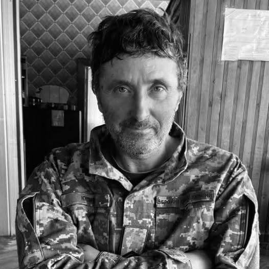 Tribute to fallen Ukrainian and foreign fighters against Russian invaders.