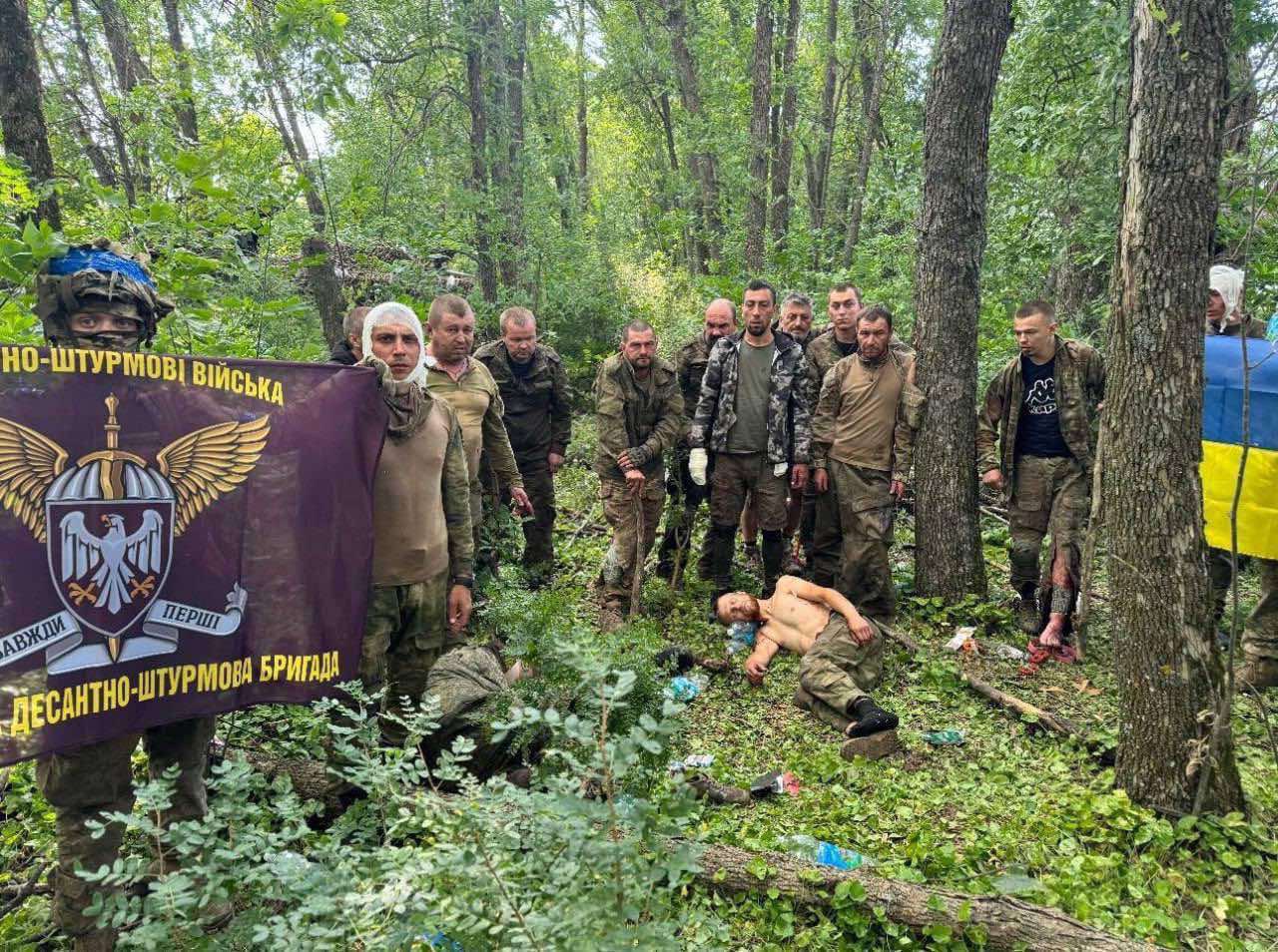 Ukrainians advance in Kursk region, capture Russians