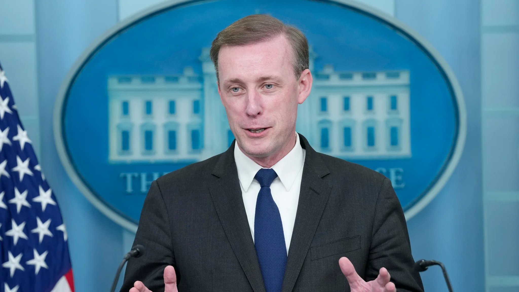 US promises avalanche of military aid to Ukraine before Biden term ends