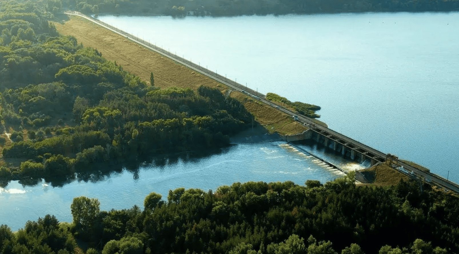 Russia Strikes Key Route, Damages Pechenihy Reservoir