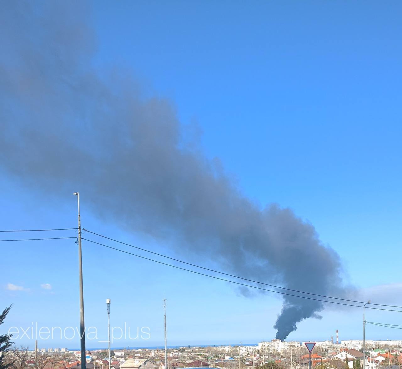 Sevastopol oil depot fire enters fourth day