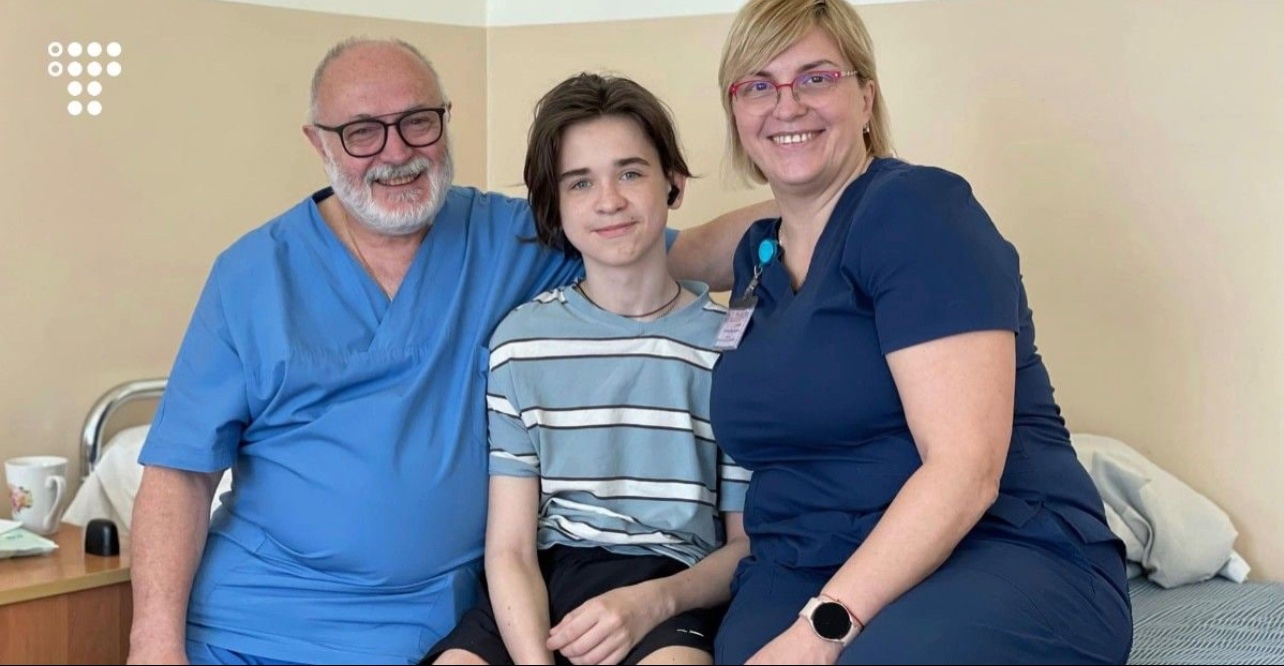 Italian surgeon saves teen in Kramatorsk