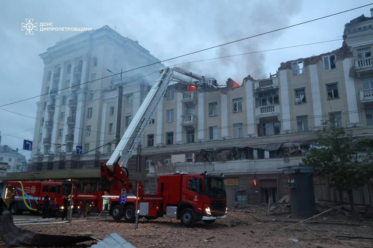 Russian air attack kills 6, including 2 children, in Dnipropetrovsk region