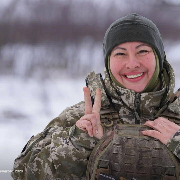 Mother of five pilots drones for Ukraine