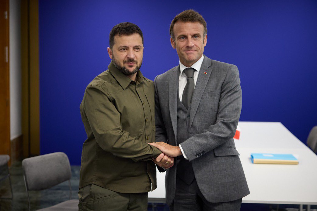 Macron to receive Zelensky at the Elysee tomorrow afternoon