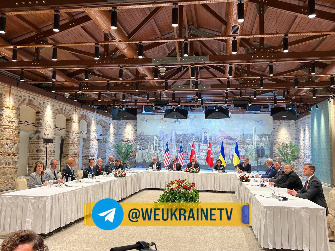 First footage of trilateral talks Turkey-Ukraine-US in Istanbul