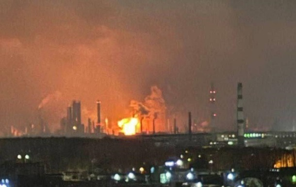 Ryazan oil refinery halted after Ukrainian drone attack