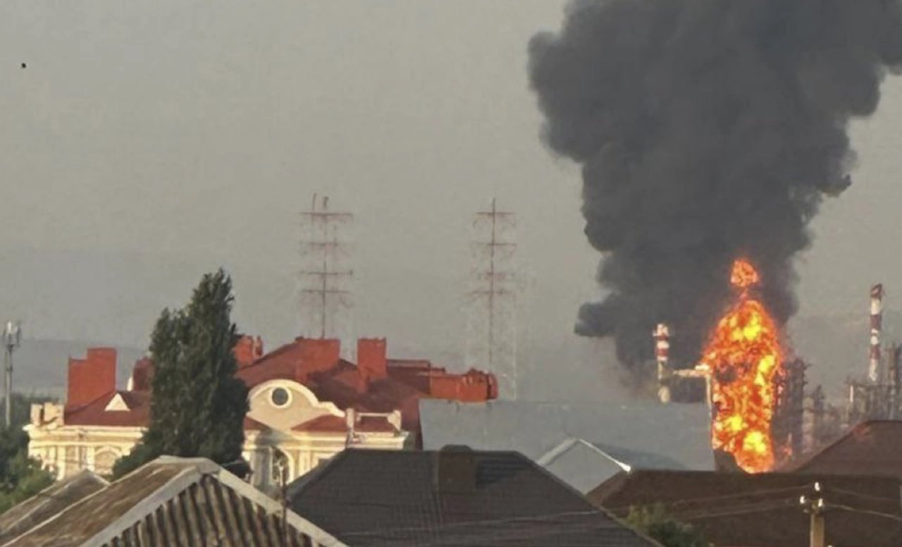 Ukraine strikes Russian refineries and rail hubs with 82 drones