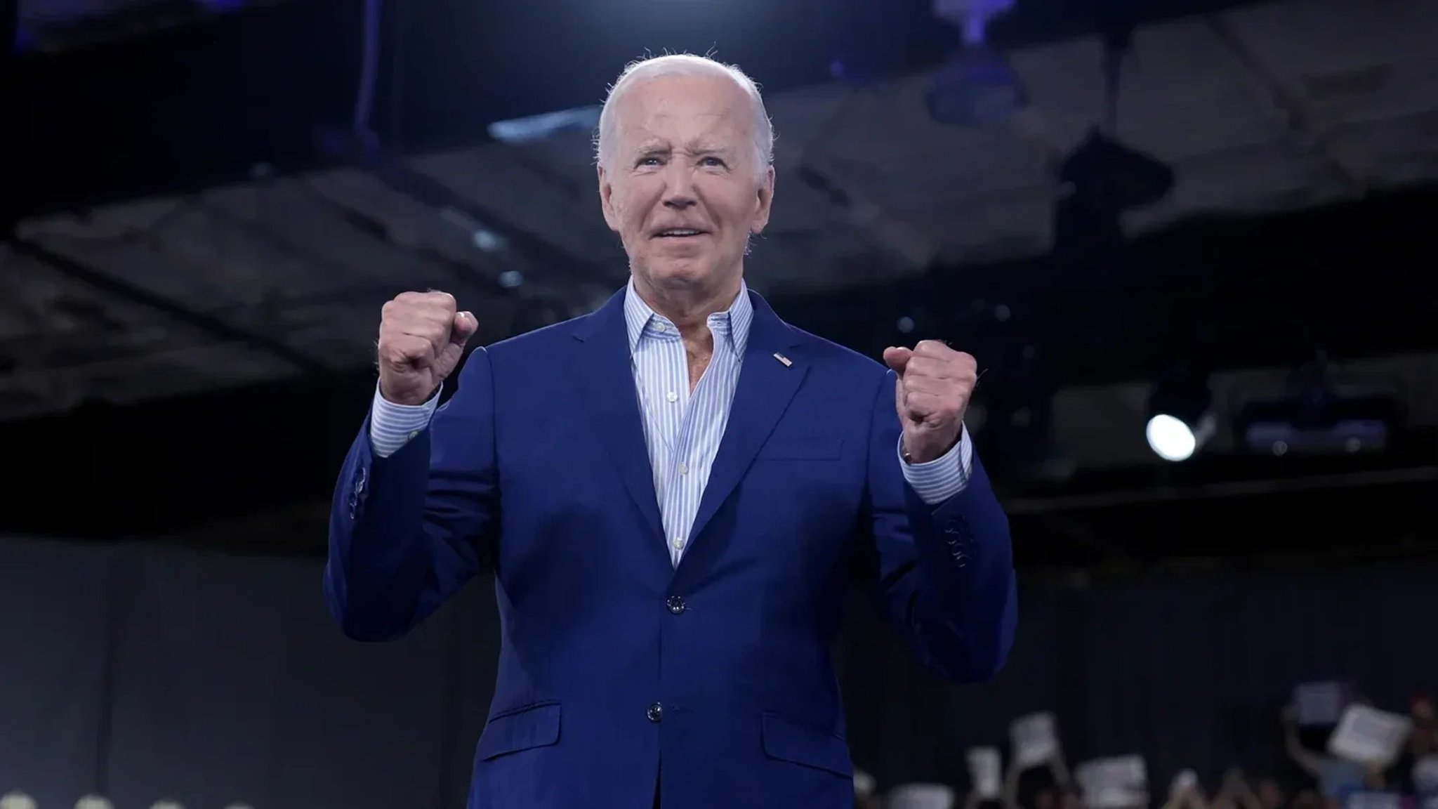 Biden to Prepare $725M Military Aid for Ukraine