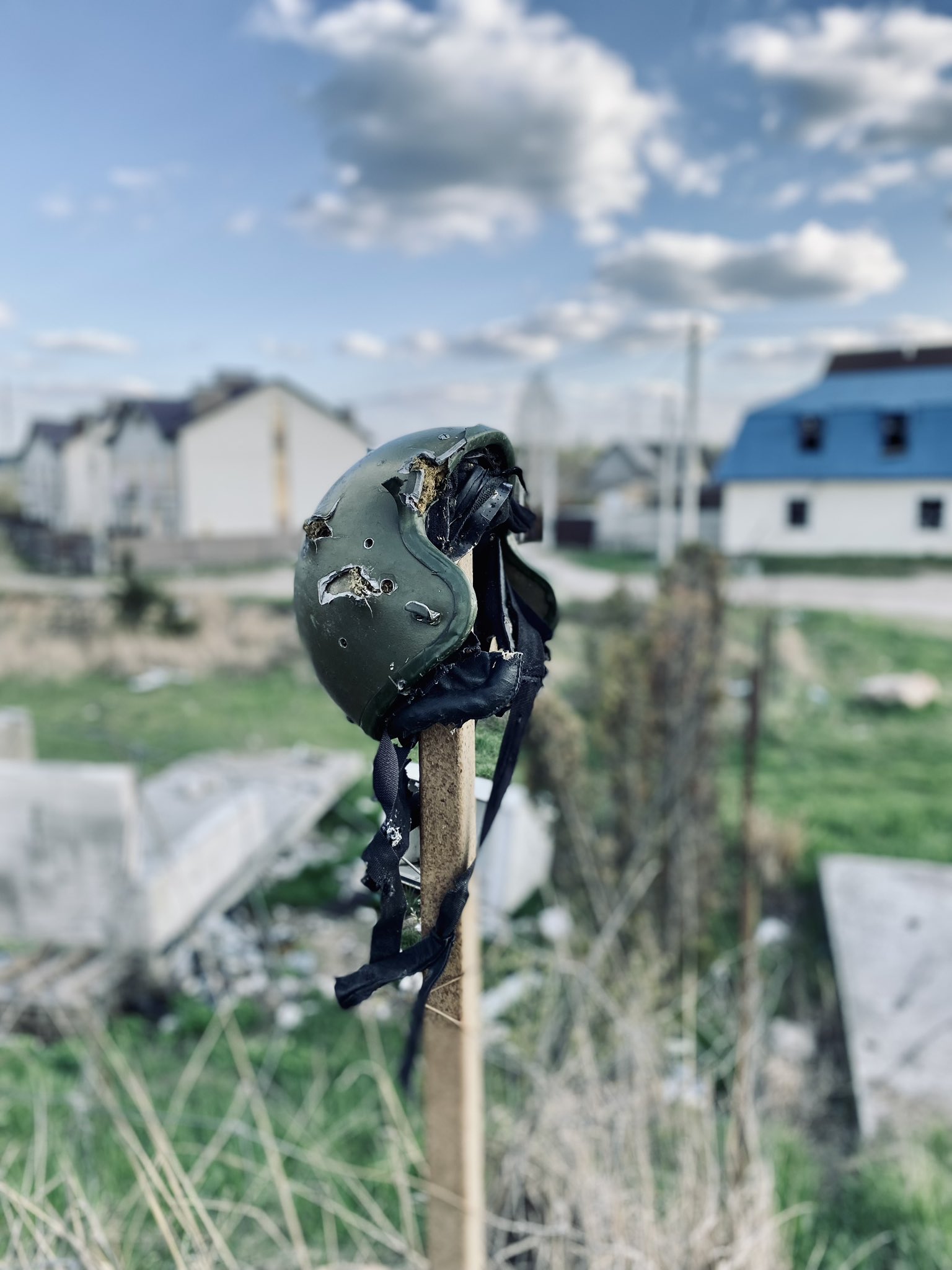 Favorite battle photo near Kyiv after Russian withdrawal