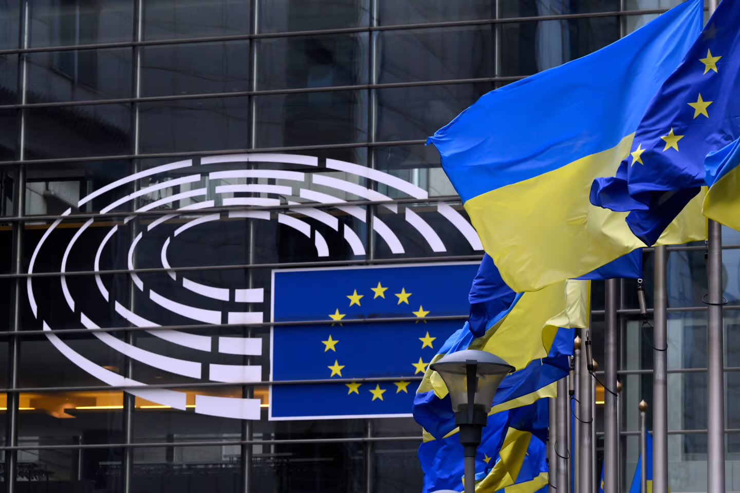 EU leaders oppose using frozen Russian assets for Ukraine