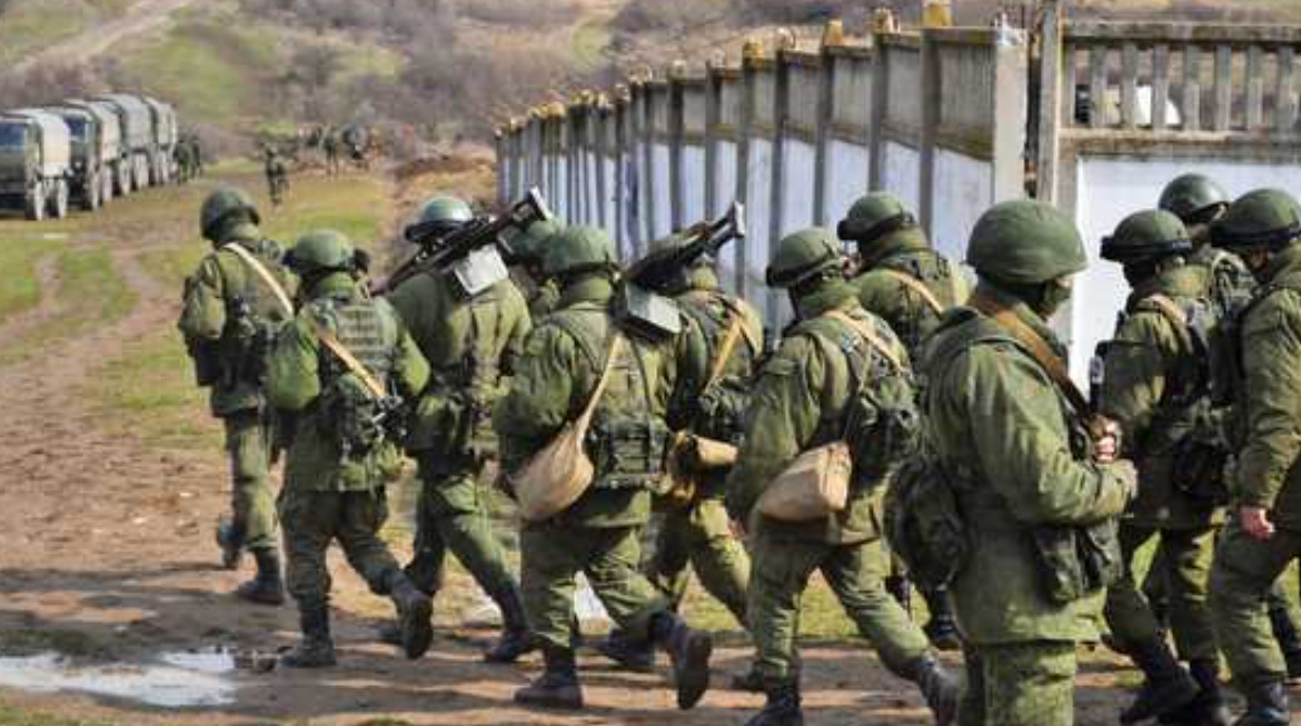 Occupants focus on Mariupol and Izium