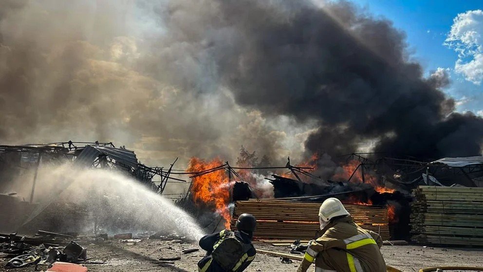 Russian attack on Voznesensk kills one, injures eight including mayor