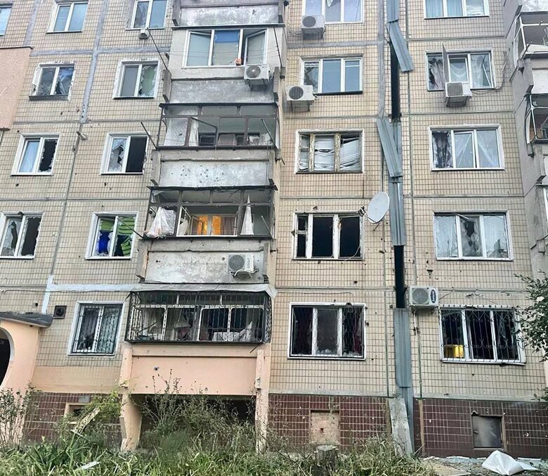 The Enemy shelled Nikopol: 30 Grad shells