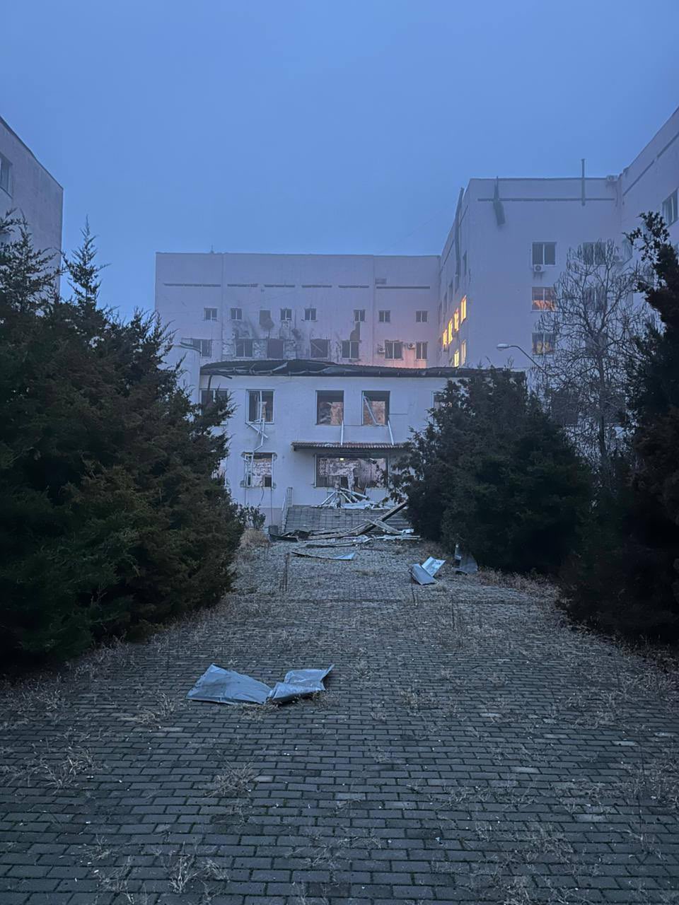 Russian attack on Kherson oncology clinic