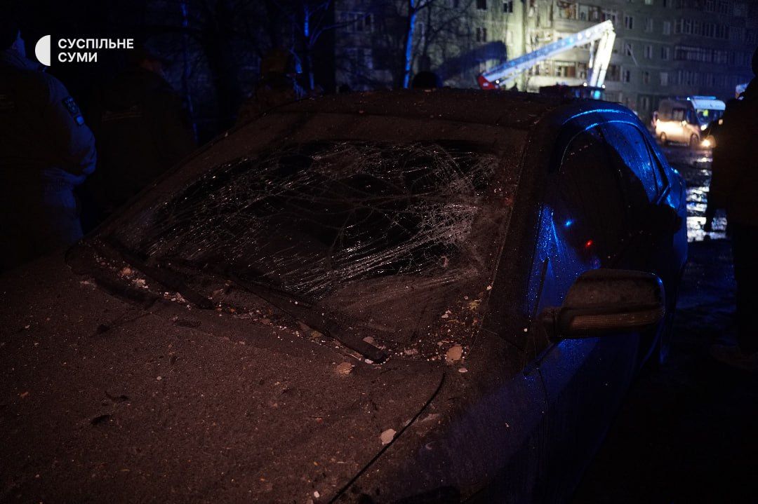 Russian strike hits residential building in Sumy: 4 dead