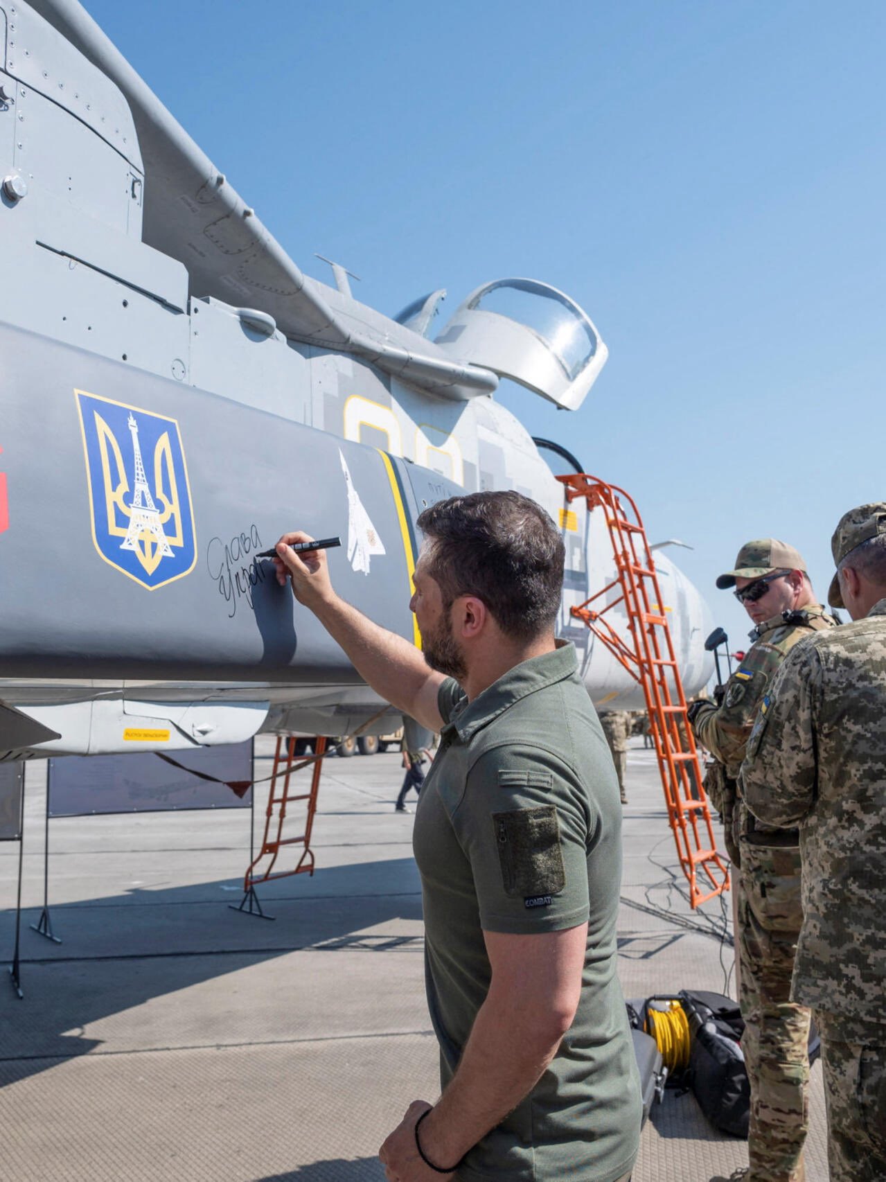 UK, France, Germany lift Ukraine arms restrictions