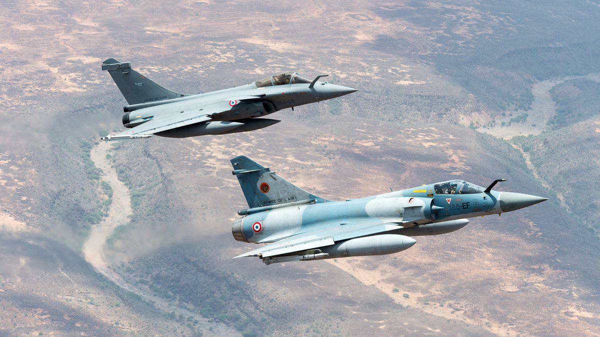France to Transfer Mirage 2000 Jets to Ukraine and Train Pilots