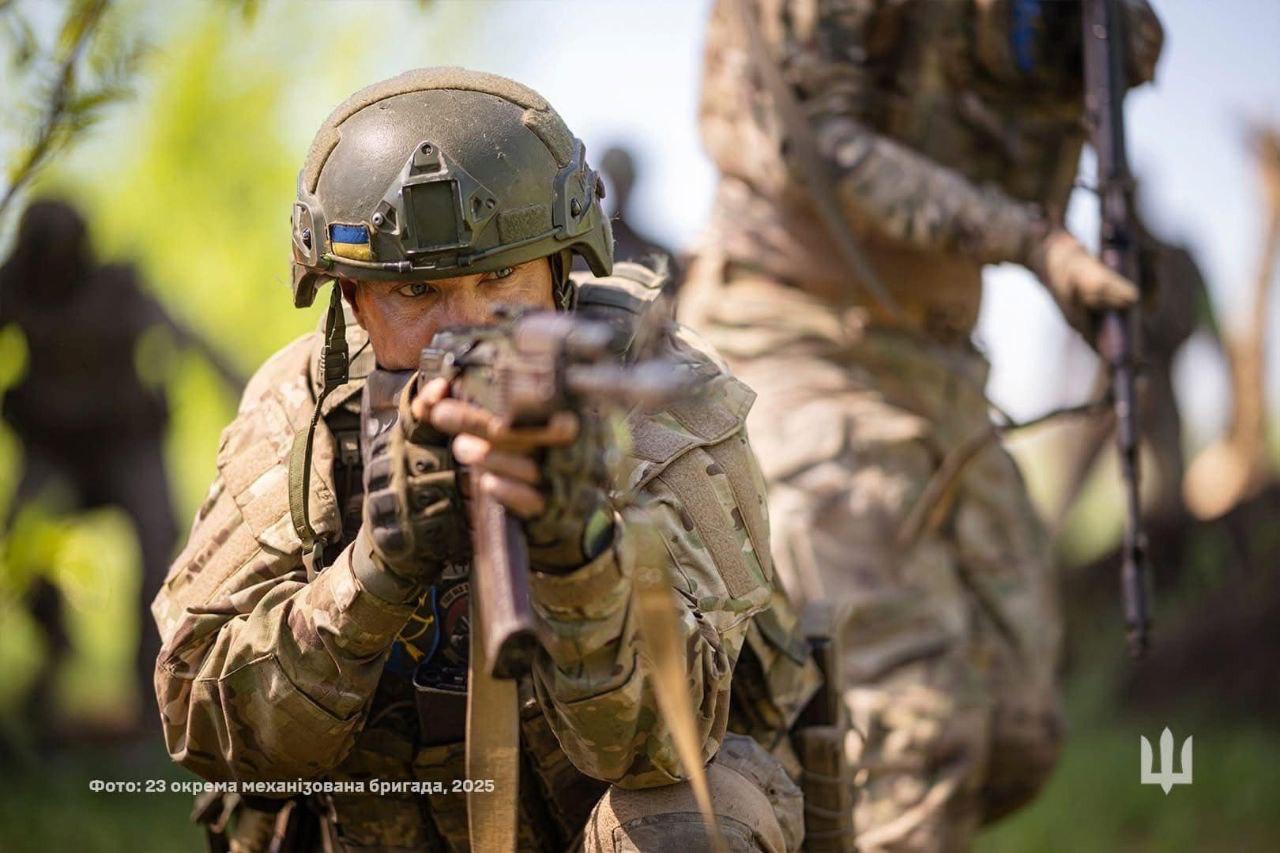 Infantrymen Adapt to Combat: Resilience, Coordination, and Frontline Understanding Crucial