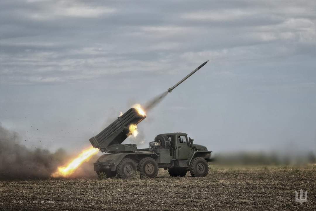 Grad multiple rocket launcher system in action