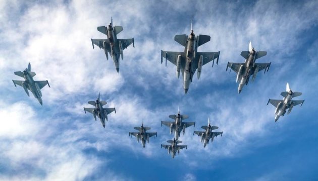 First delivery of F-16s to Ukraine from the Netherlands