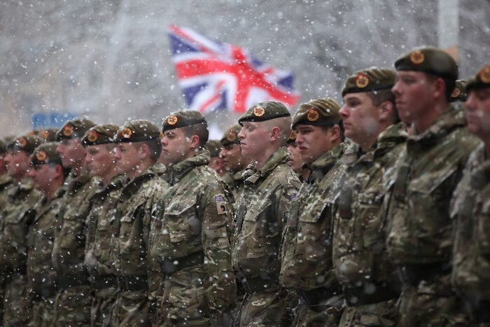 About six countries ready to send a military contingent to Ukraine