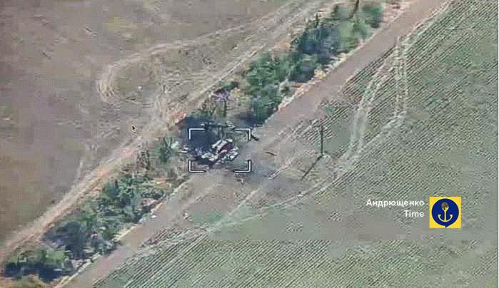 Ukrainian forces destroy Russian S-300 launchers and Buk radar near Oleksiivka