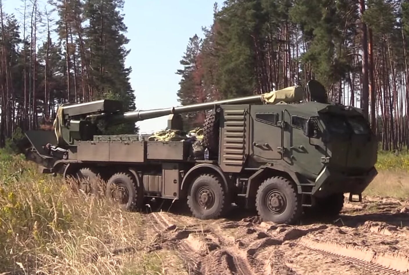 Ukraine to produce 10 Bohdan self-propelled howitzers this month