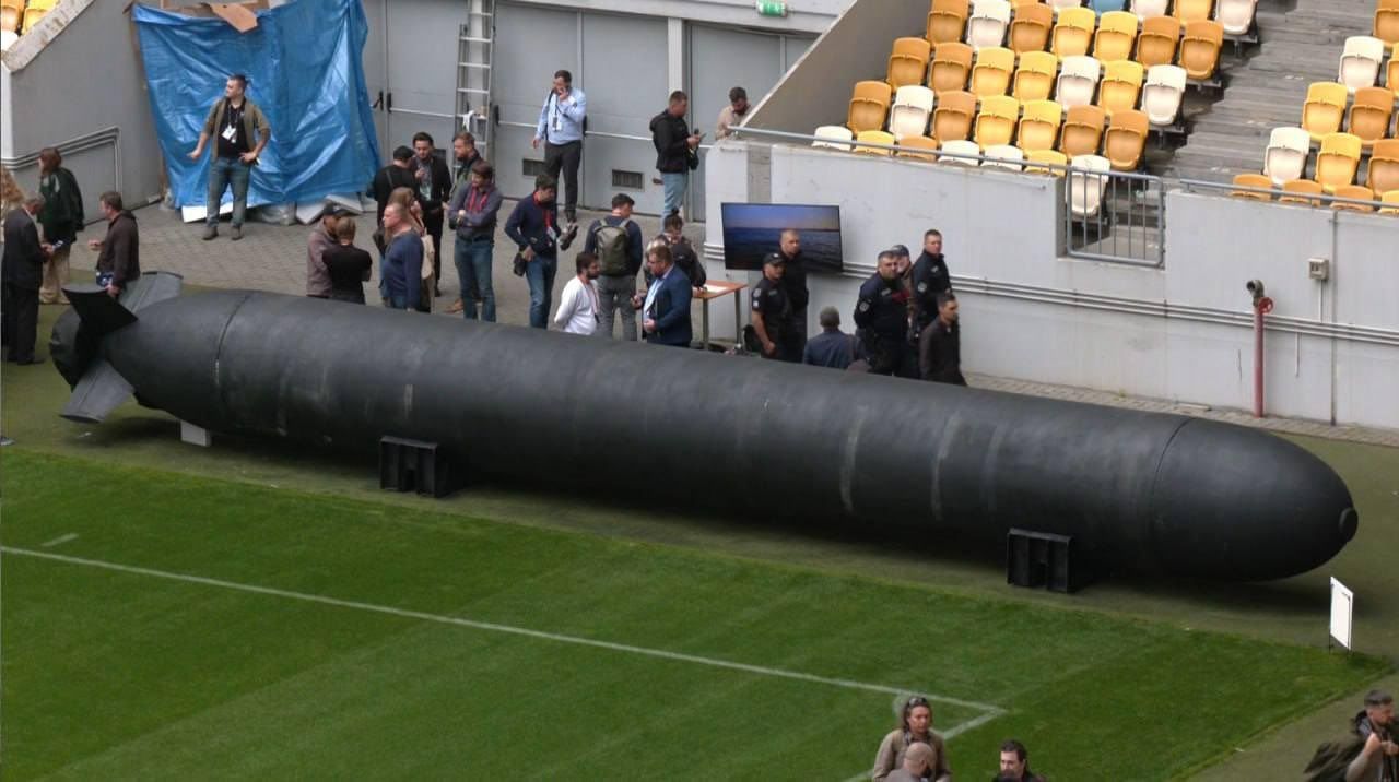 Damaged Russian submarine trapped in Novorossiysk, Turkey blocks Bosphorus exit