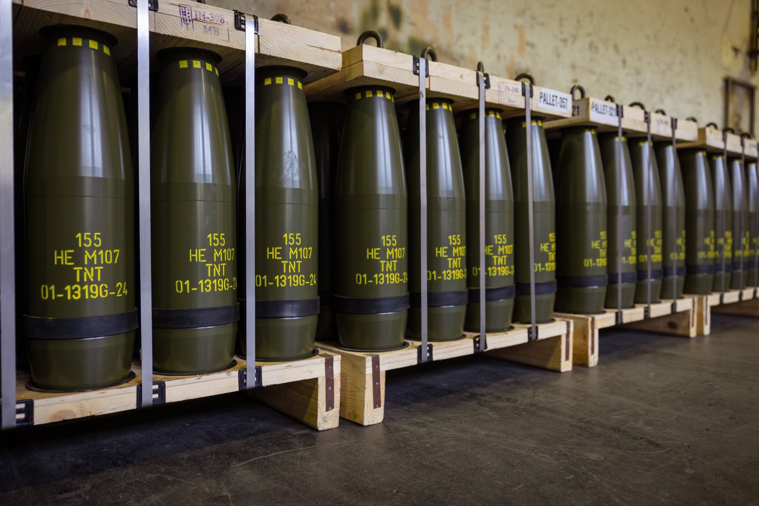 Czech Republic to continue artillery shell supply to Ukraine in 2026