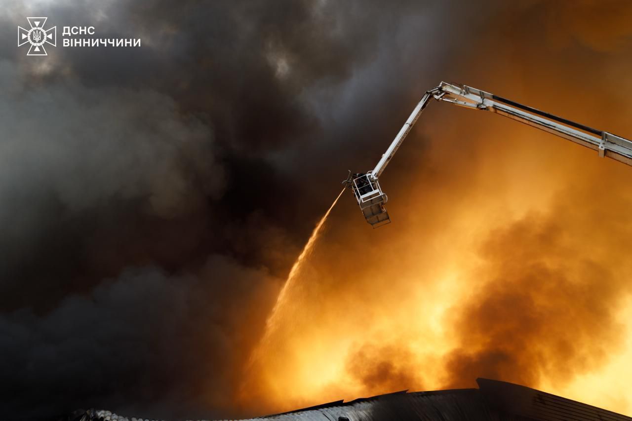 Zelenskyy: Ukraine responds to Russian shelling, energy infrastructure targeted.