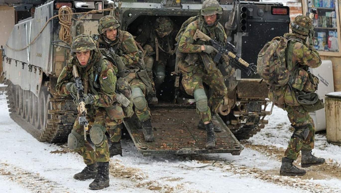 Dutch Parliament Adopts Resolution on Potential Peacekeeping Mission in Ukraine