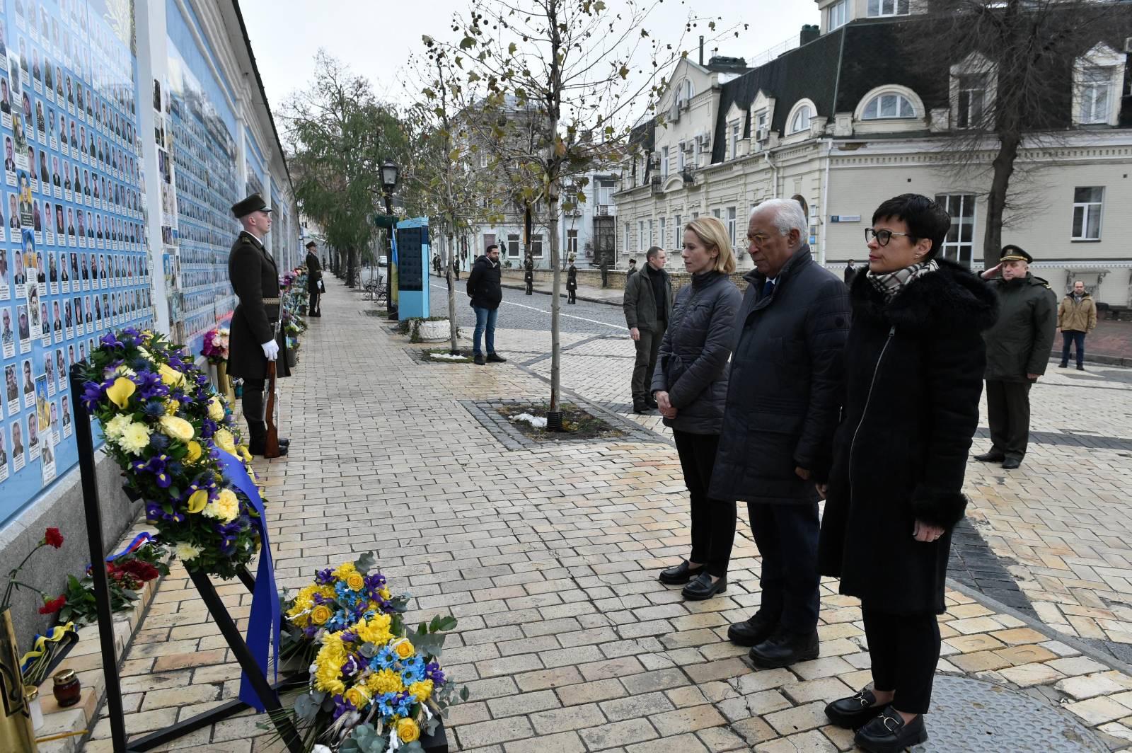 Tribute to Ukrainian Heroes in Kyiv