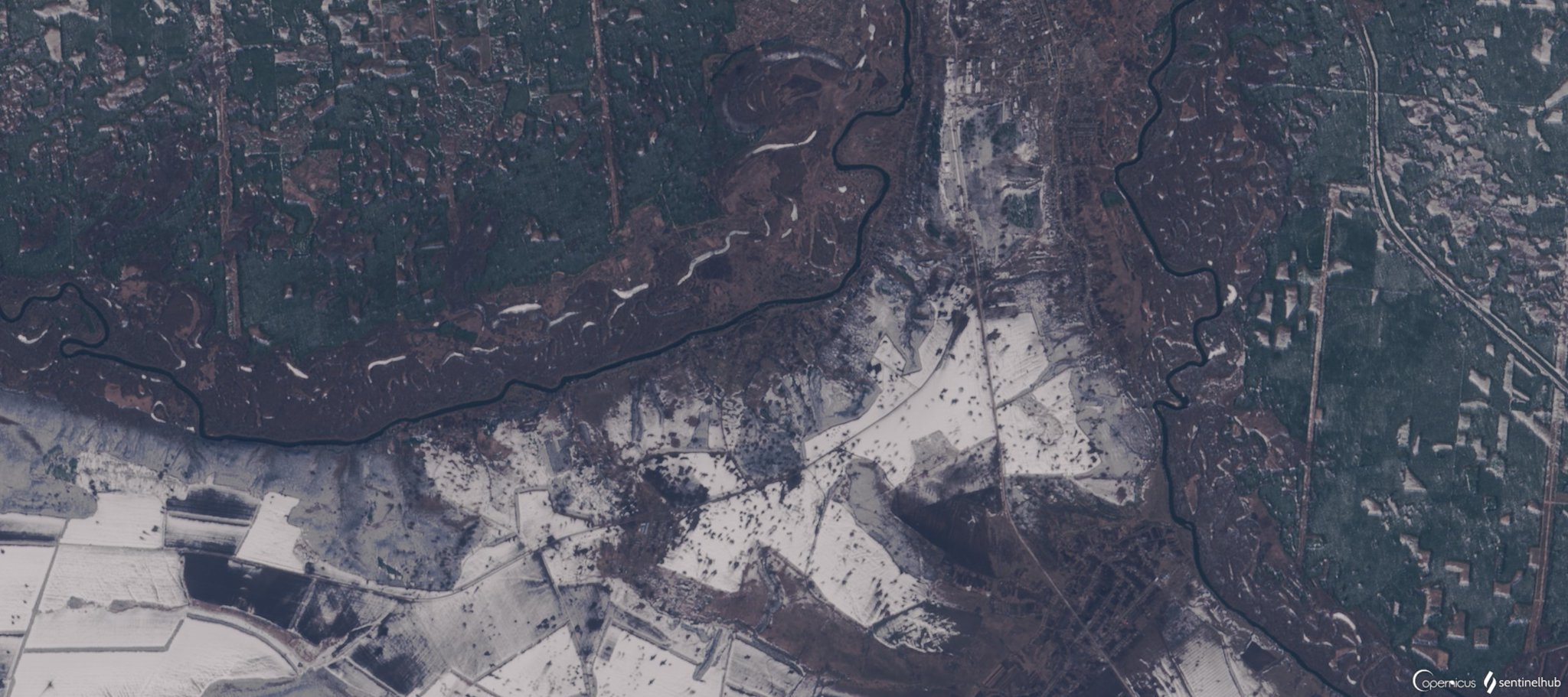 Satellite images show hundreds of craters near Izyum (Kharkiv)
